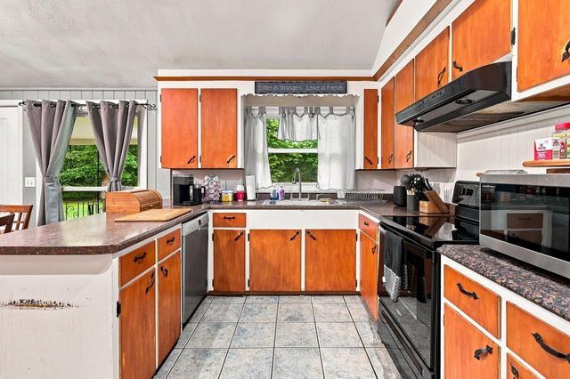 143 Long Hill Road, Dover, NH 03820