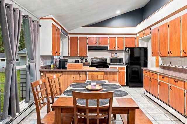 143 Long Hill Road, Dover, NH 03820