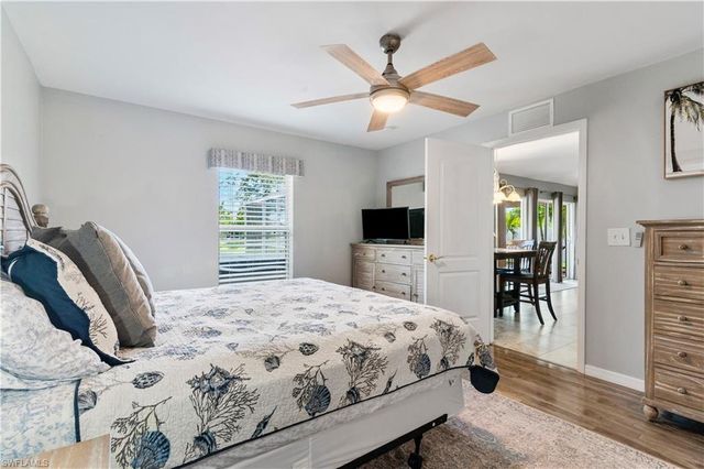 152 Nicholas PKWY E, Cape Coral, FL 33990
