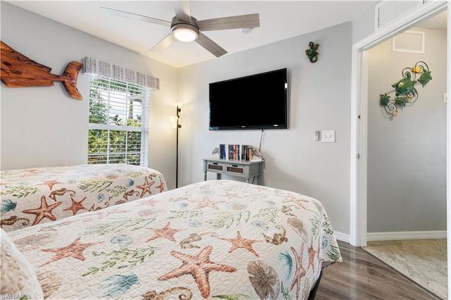 152 Nicholas PKWY E, Cape Coral, FL 33990
