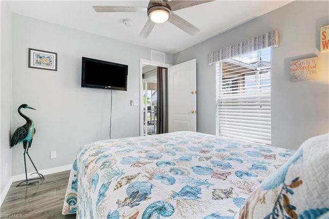 152 Nicholas PKWY E, Cape Coral, FL 33990