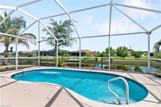 152 Nicholas PKWY E, Cape Coral, FL 33990