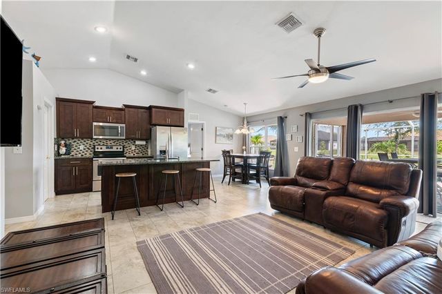 152 Nicholas PKWY E, Cape Coral, FL 33990