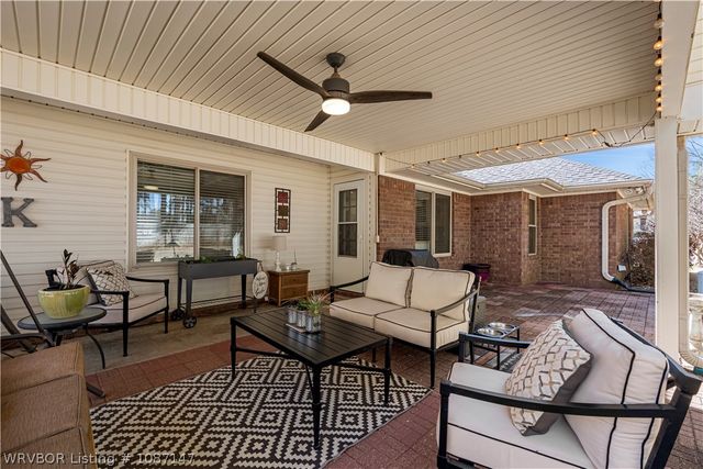 9813 Shadow Branch Lane, Fort Smith, AR 72903