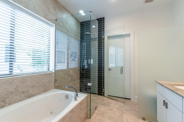 4104 Spencer Street B, Houston, TX 77007