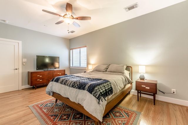 4104 Spencer Street B, Houston, TX 77007