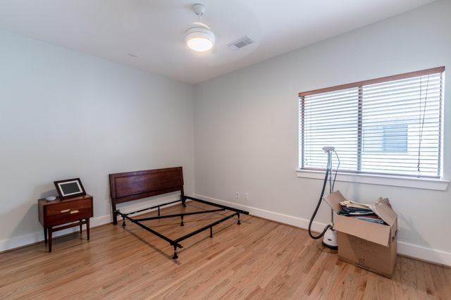 4104 Spencer Street B, Houston, TX 77007