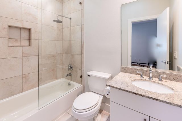 4104 Spencer Street B, Houston, TX 77007