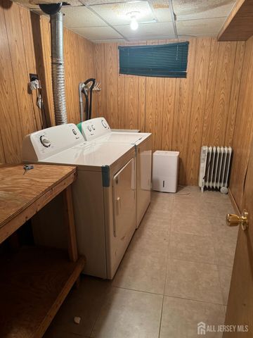 222 Bexley Lane, Piscataway, NJ 08854