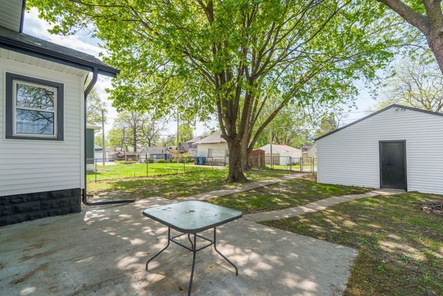 1410 25th Street, Rock Island, IL 61201