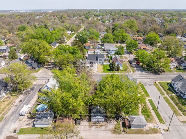 1410 25th Street, Rock Island, IL 61201