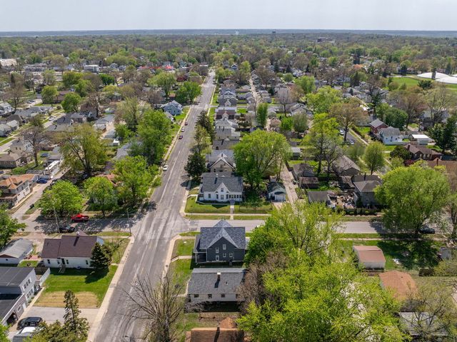 1410 25th Street, Rock Island, IL 61201