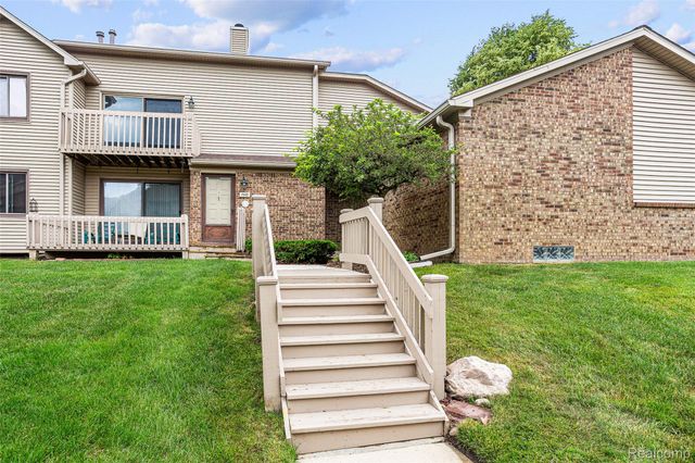 7147 Elmhurst, West Bloomfield Charter Township, MI 48322
