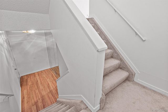 7147 Elmhurst, West Bloomfield Charter Township, MI 48322