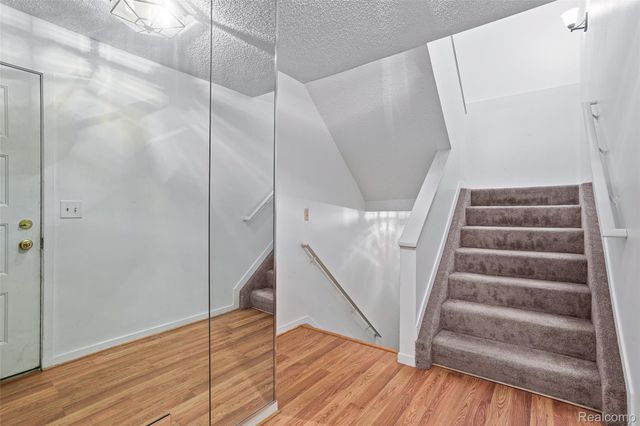 7147 Elmhurst, West Bloomfield Charter Township, MI 48322