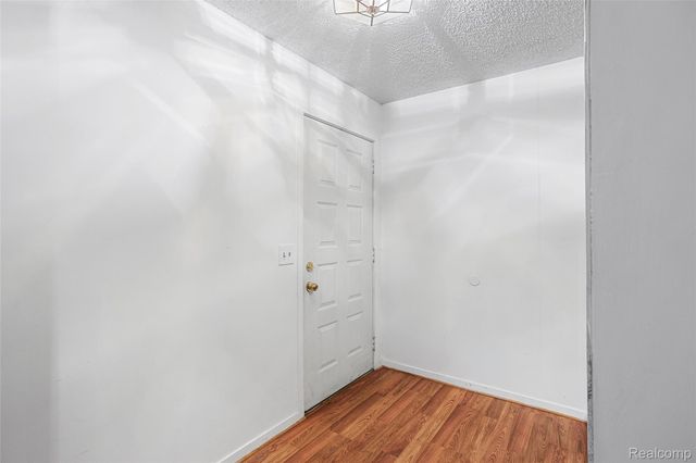 7147 Elmhurst, West Bloomfield Charter Township, MI 48322