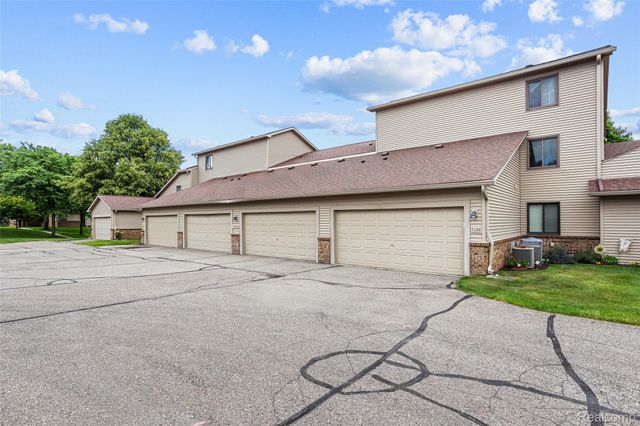 7147 Elmhurst, West Bloomfield Charter Township, MI 48322
