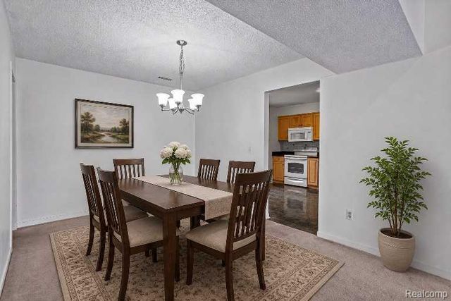 7147 Elmhurst, West Bloomfield Charter Township, MI 48322