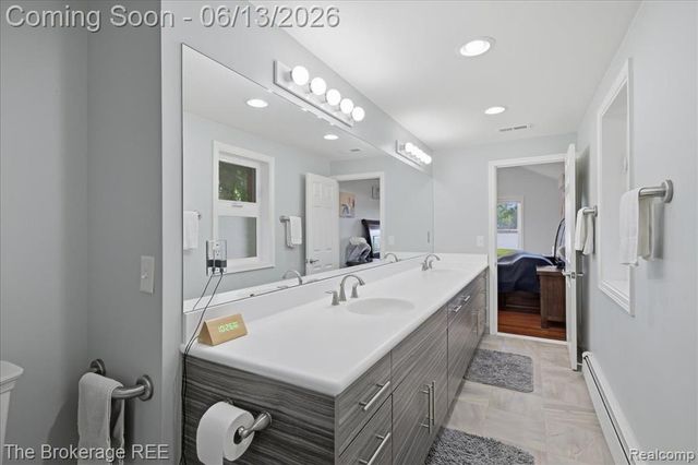 261 Reymont Road, Waterford, MI 48327