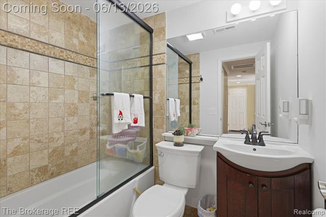 261 Reymont Road, Waterford, MI 48327