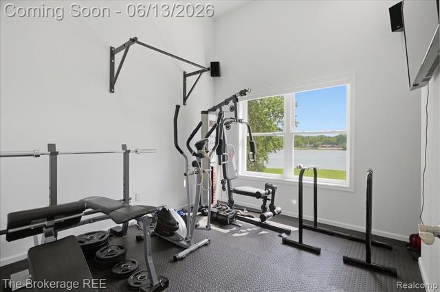 261 Reymont Road, Waterford, MI 48327