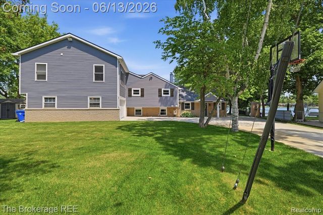 261 Reymont Road, Waterford, MI 48327