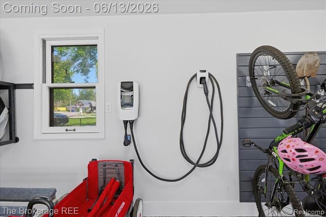261 Reymont Road, Waterford, MI 48327