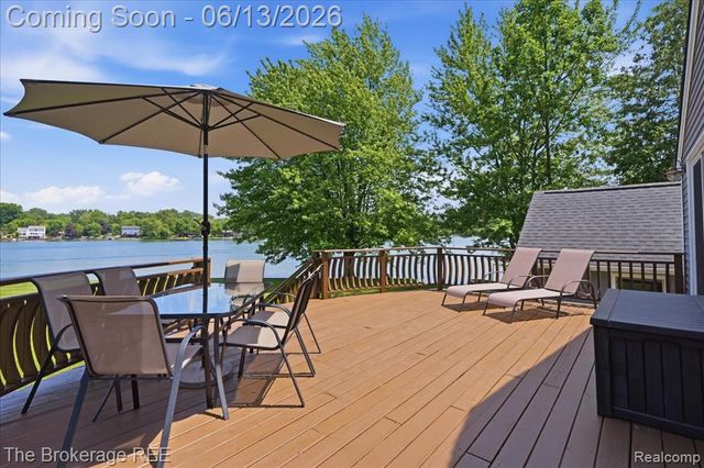 261 Reymont Road, Waterford, MI 48327