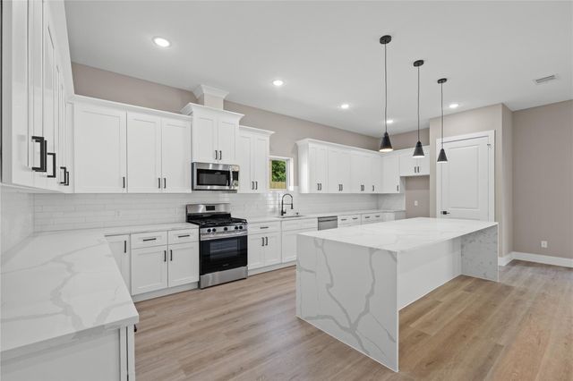 2618 Liguria Ln, Spring, TX 77388