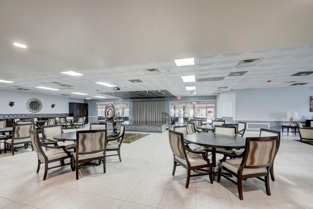 154 Lake Meryl Drive Unit 255, West Palm Beach, FL 33411