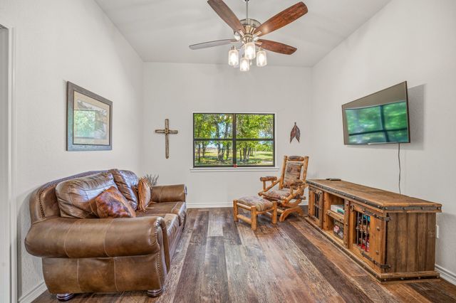 1015 County Road 134, Stephenville, TX 76401