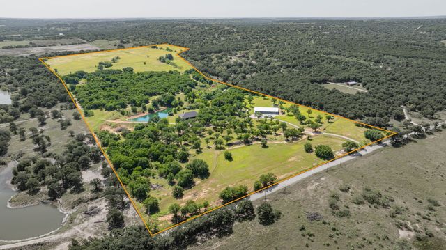1015 County Road 134, Stephenville, TX 76401