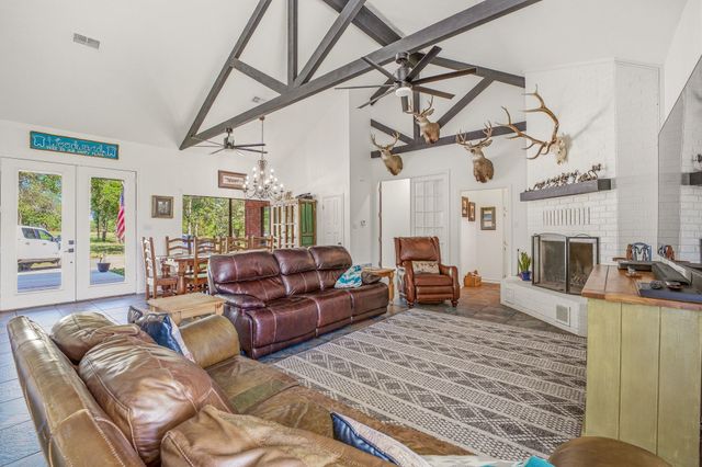 1015 County Road 134, Stephenville, TX 76401