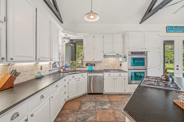 1015 County Road 134, Stephenville, TX 76401