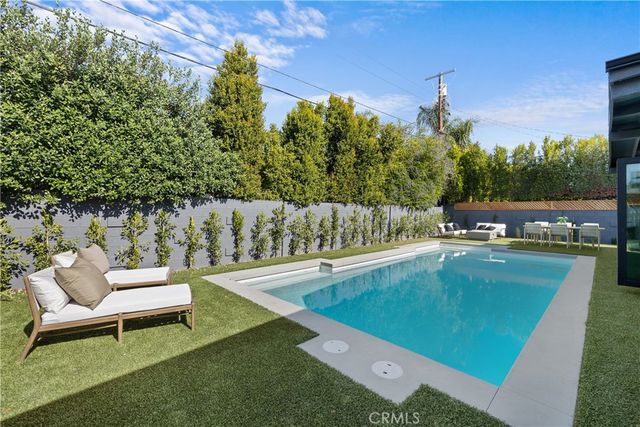 5900 Ostrom, Encino, CA 91316