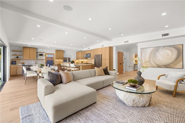 5900 Ostrom, Encino, CA 91316