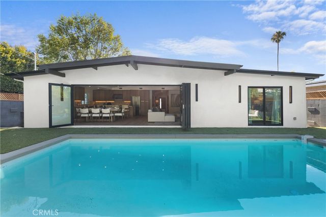 5900 Ostrom, Encino, CA 91316