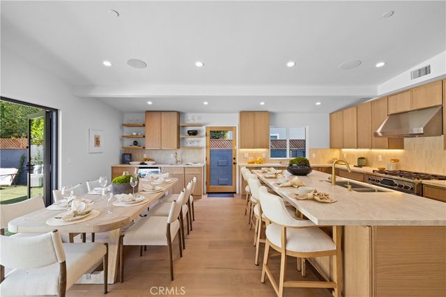 5900 Ostrom, Encino, CA 91316