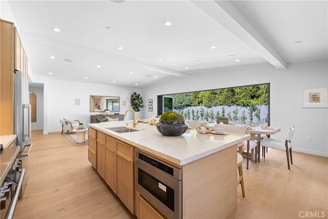 5900 Ostrom, Encino, CA 91316