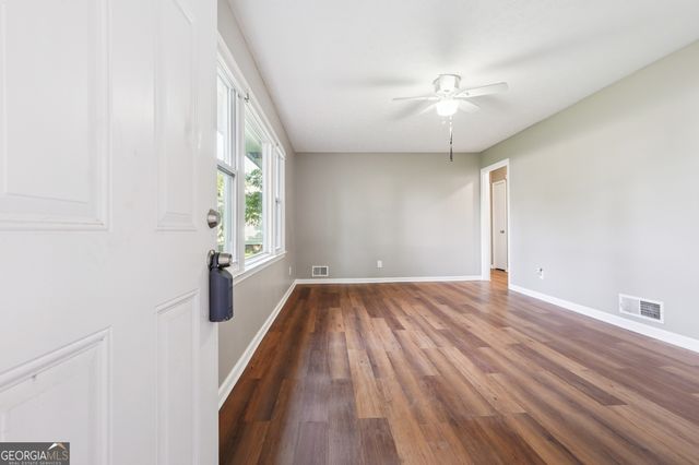 1277 4th Avenue, Auburn, GA 30011