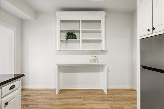 537 E Sears Street, Denison, TX 75021