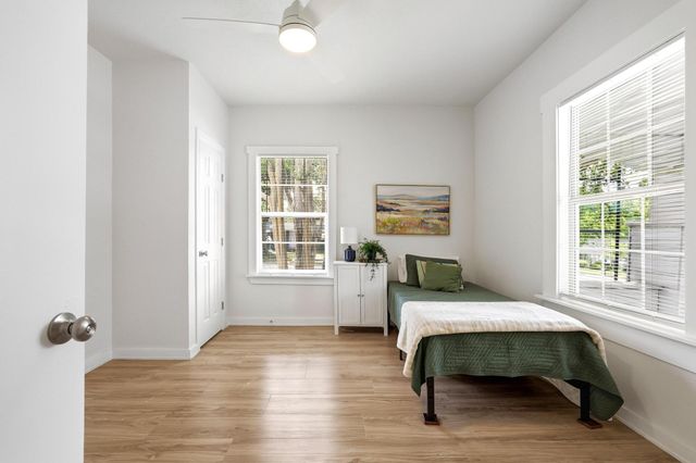 537 E Sears Street, Denison, TX 75021