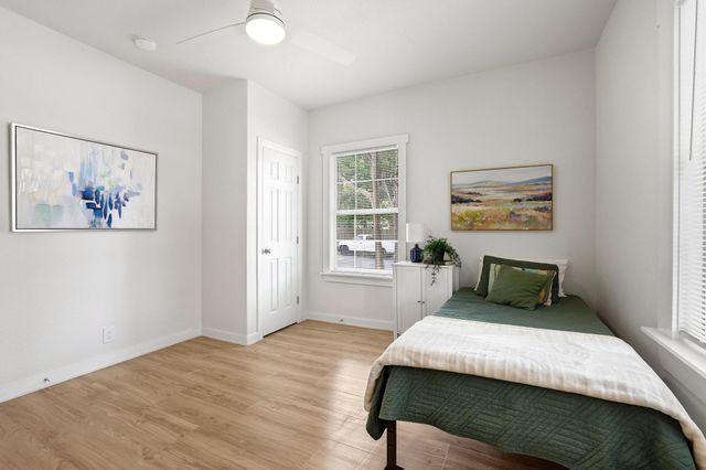 537 E Sears Street, Denison, TX 75021