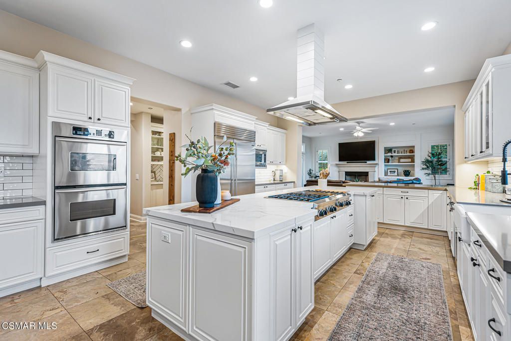 Image 11 of property listing at 457 Vineyard Drive, Simi Valley, CA 93065