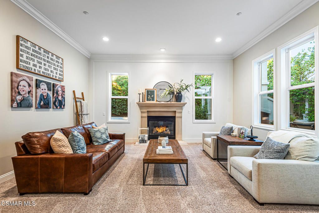 Image 18 of property listing at 457 Vineyard Drive, Simi Valley, CA 93065