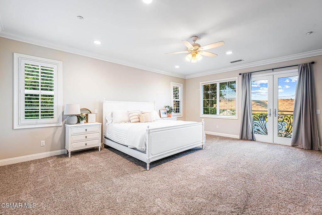 Image 21 of property listing at 457 Vineyard Drive, Simi Valley, CA 93065