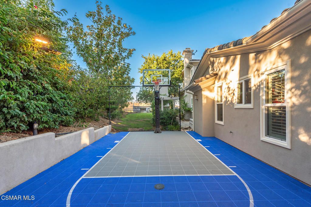 Image 38 of property listing at 457 Vineyard Drive, Simi Valley, CA 93065