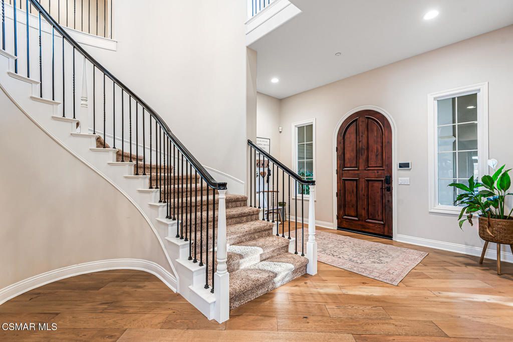 Image 7 of property listing at 457 Vineyard Drive, Simi Valley, CA 93065