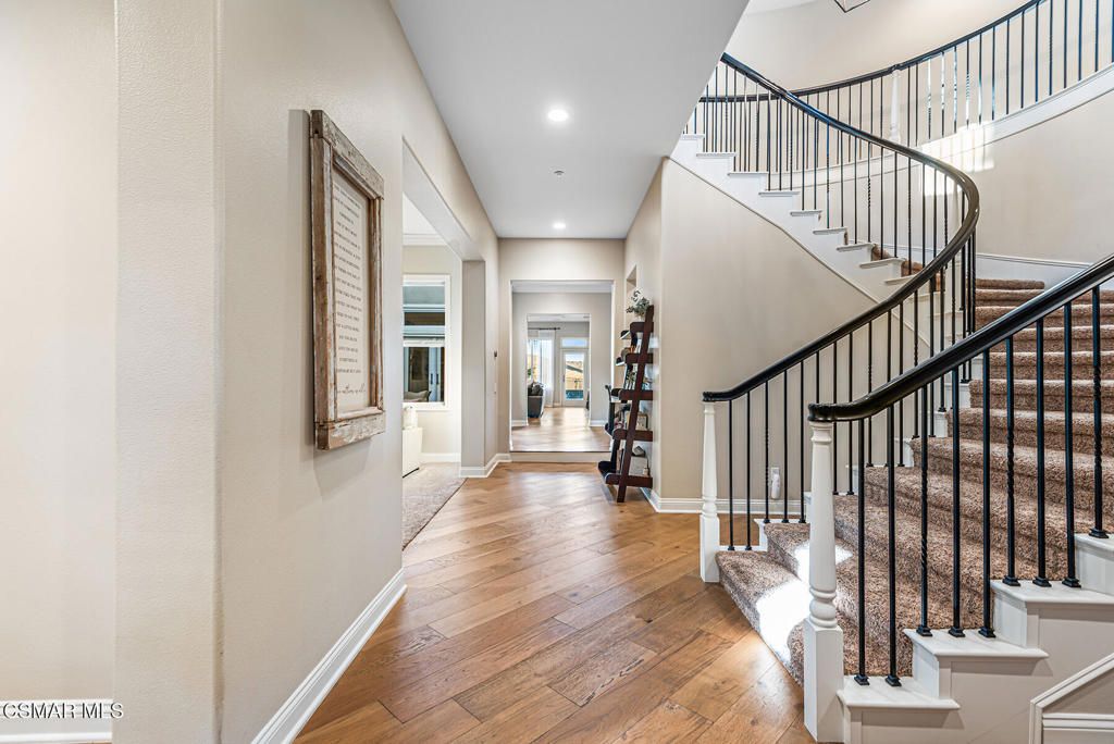 Image 8 of property listing at 457 Vineyard Drive, Simi Valley, CA 93065