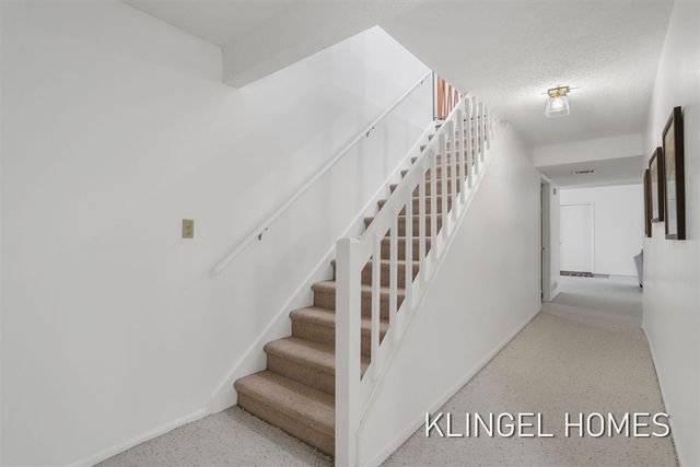 17829 Cherokee Drive, Spring Lake, MI 49456
